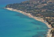 Il mare più bello è in Calabria secondo Legambiente: scoprite le località della Guida Blu 2025