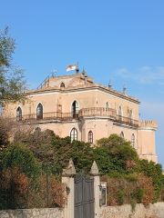 Lo stendardo baronale è tornato a sventolare su castello Gallelli
