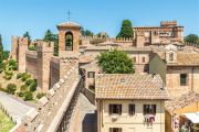 Fortezze aperte: ecco la lista dei castelli d'Italia da visitare a maggio (e non solo) Oltre 30 roccheforti da visitare da Settentrione a Meridione